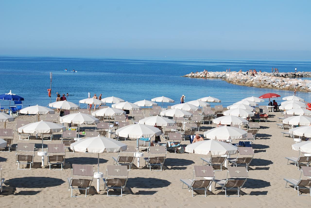 Hotel Stella Marina San Vincenzo Exterior photo